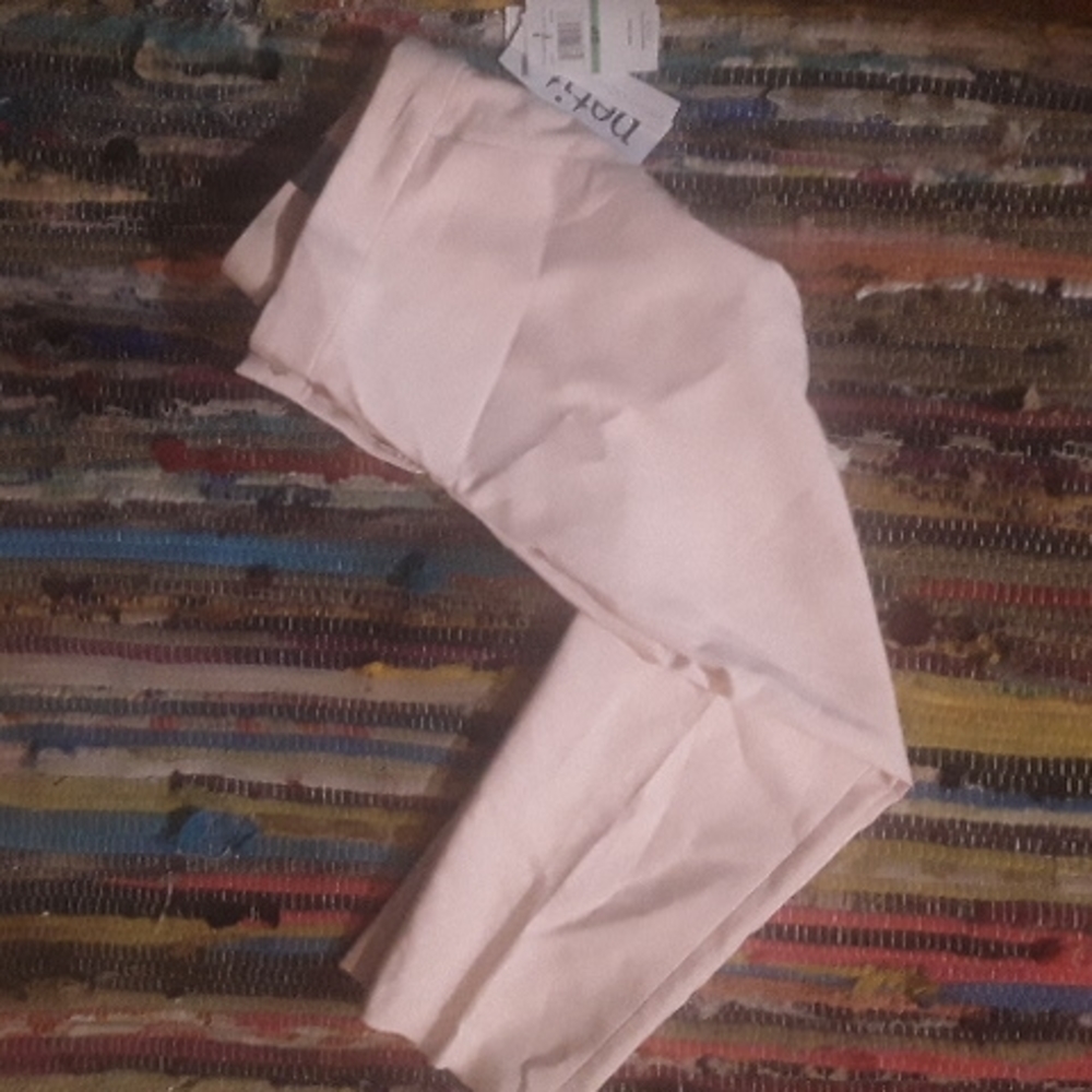 Amanda & Chelsea Contemporary Fit Capri light pink size 8P NWT